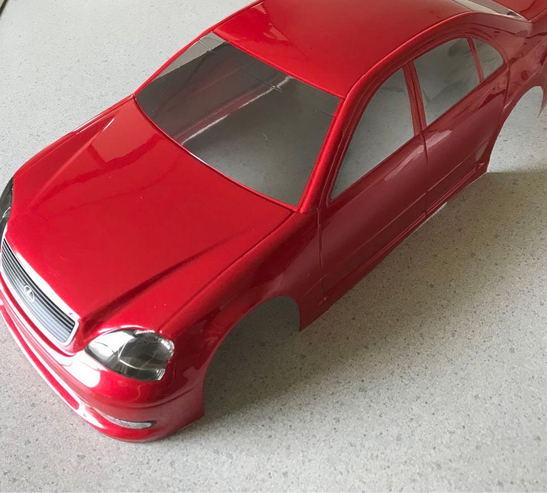 Lexus 赤 ボディ