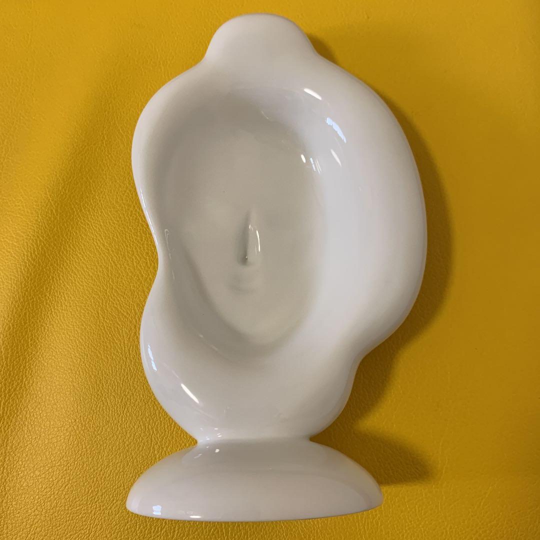 観音様像　白磁陶器