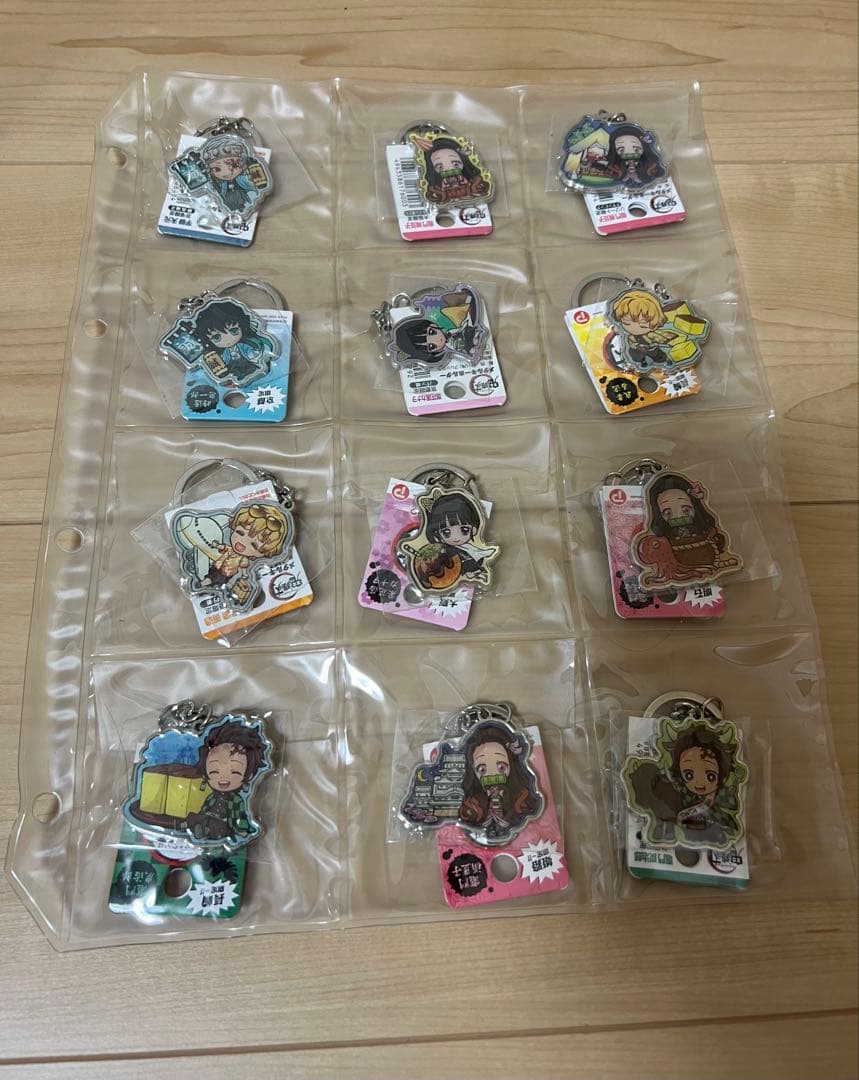 ほぼ未開封　鬼滅の刃 グッズ 大量まとめ売り ご当地限定キーホルダー・シール等