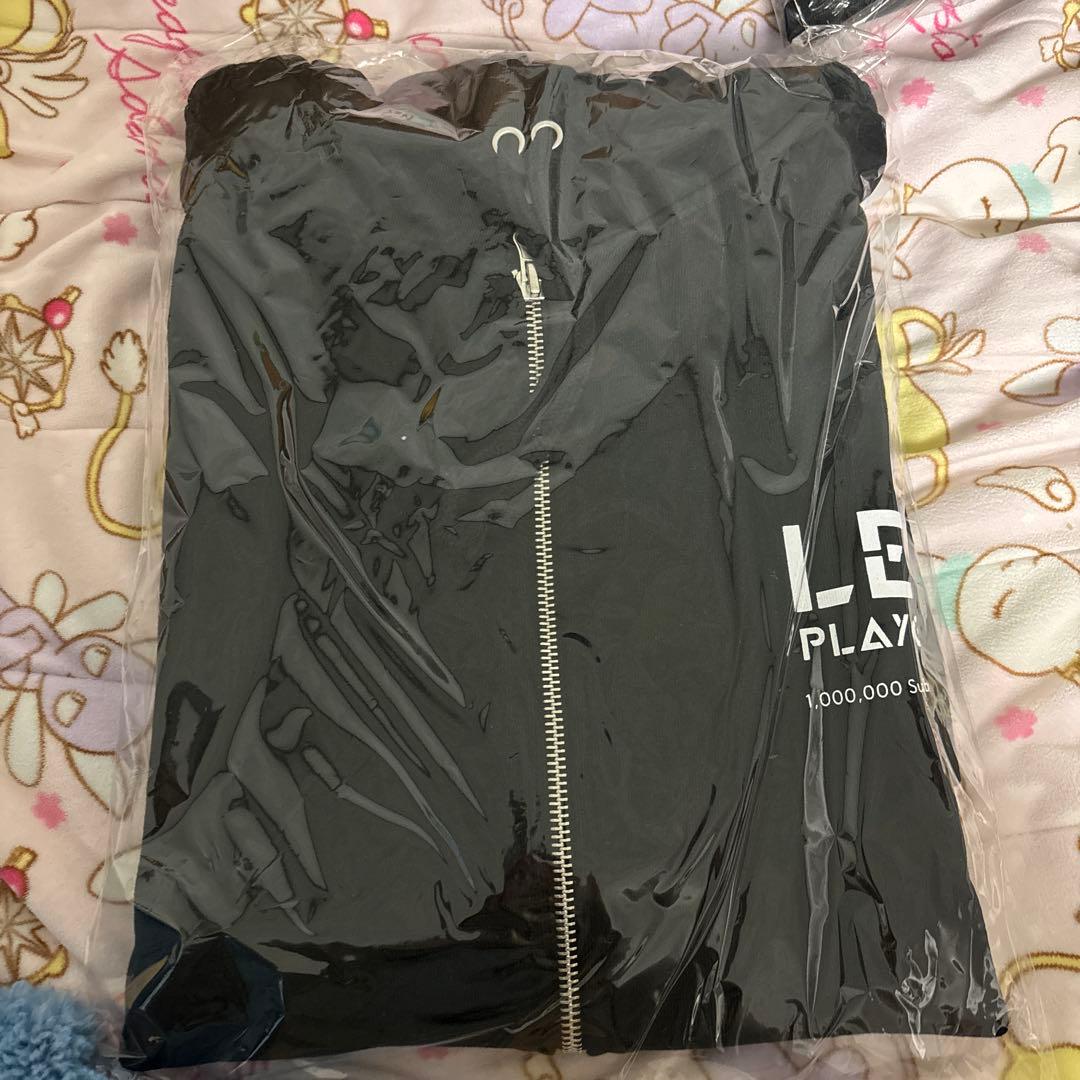 山田涼介 LEOパーカー Lサイズ