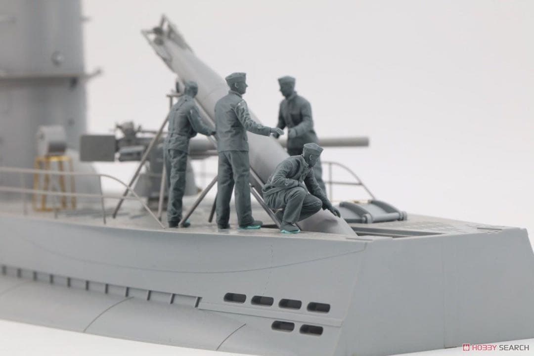 ボーダー 1/35 Uボート VIIC型 水上航行プラモデル＋搭乗員10体付