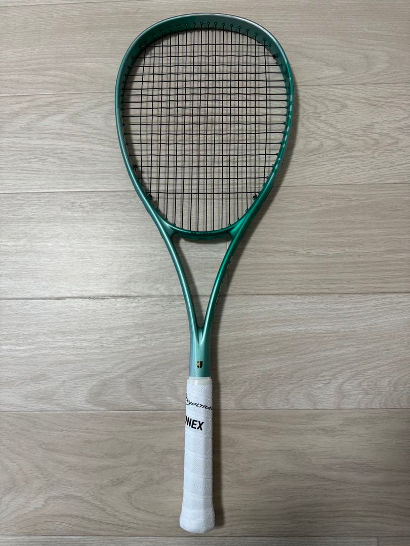 ソフトテニスラケット　ボルトレイジ7V