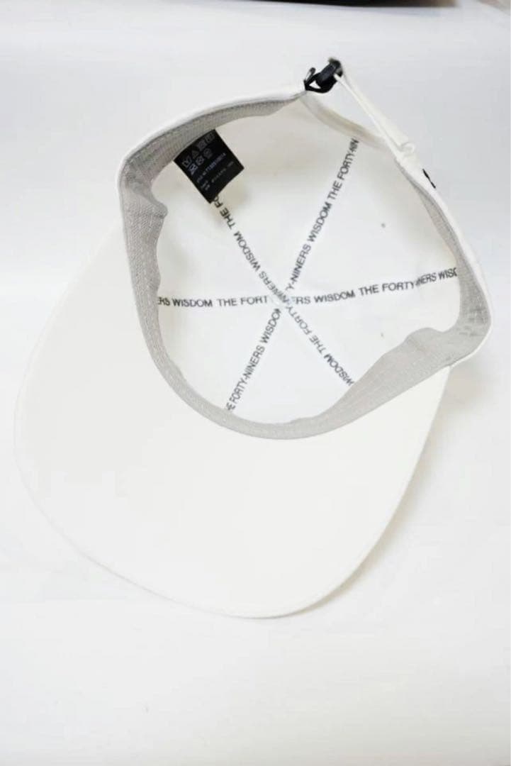 新品タグ付き⭐️unisex TFW49⭐️2025NEW⭐️キャップ　ホワイト
