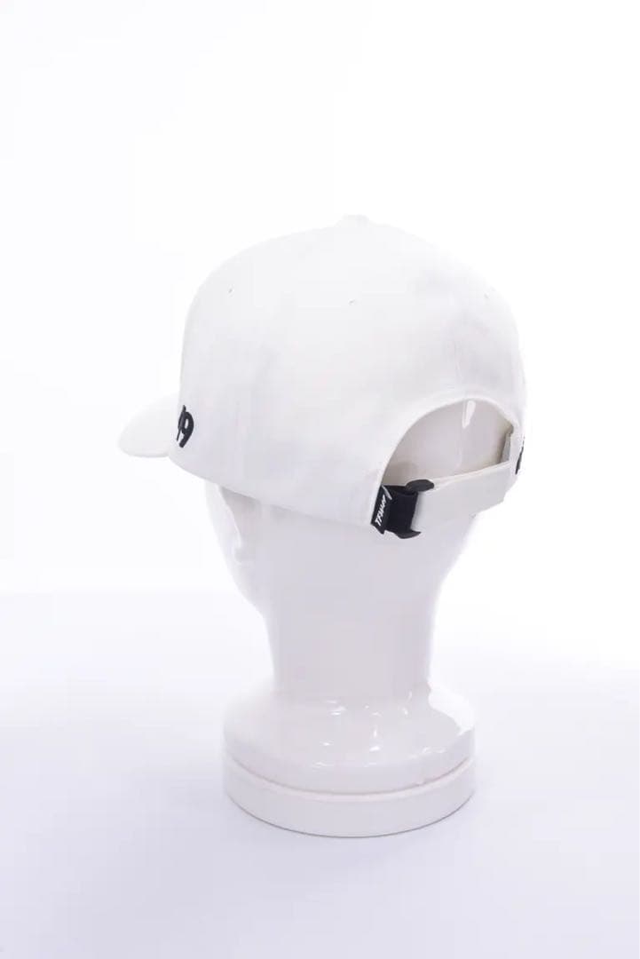 新品タグ付き⭐️unisex TFW49⭐️2025NEW⭐️キャップ　ホワイト