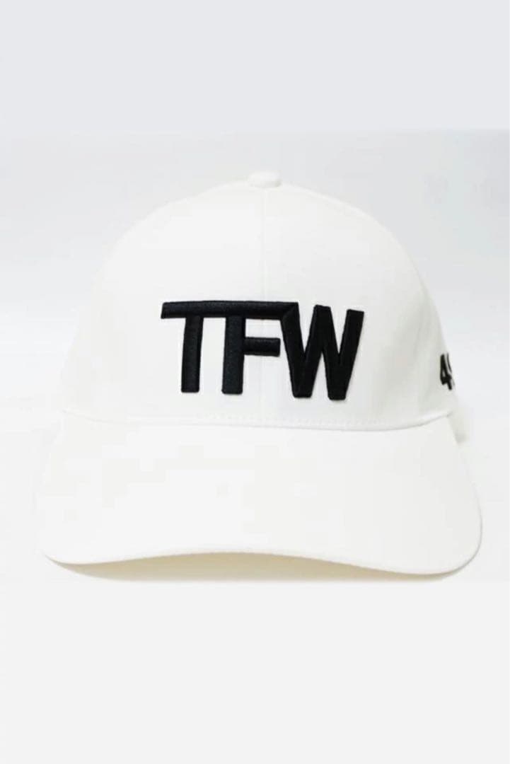 新品タグ付き⭐️unisex TFW49⭐️2025NEW⭐️キャップ　ホワイト