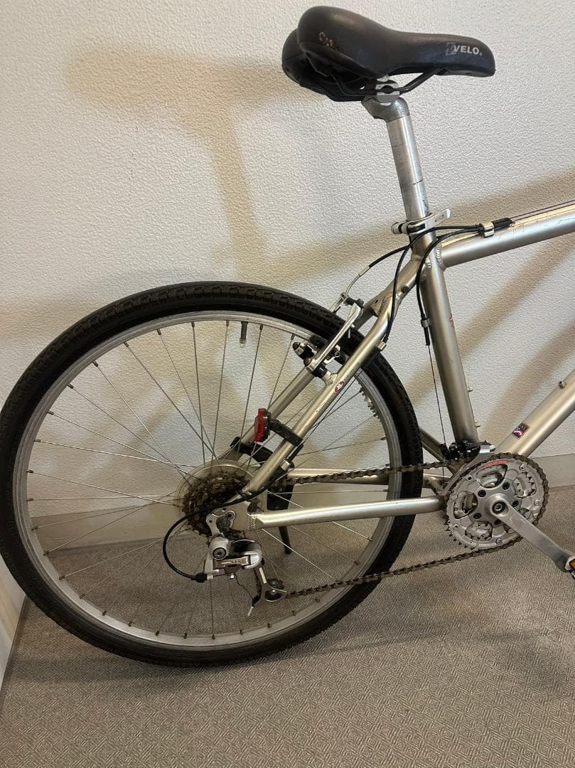 ＧＩＡＮＴ ＡＴＸ８４０ジャイアント超軽量アルミフレーム２６型ＭＴＢスポーツ車両