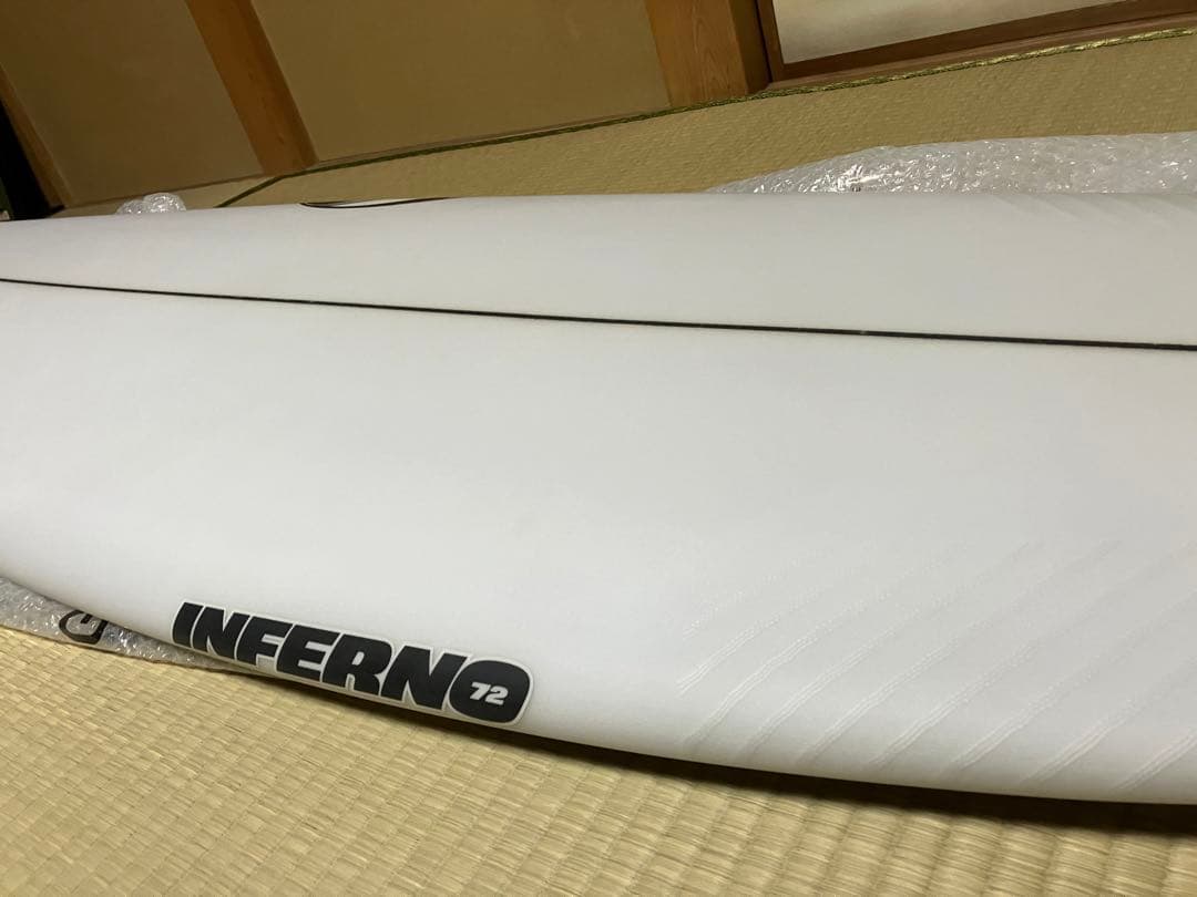 シャープアイサーフボード　新品・未使用　Sharp Eye INFERNO 72