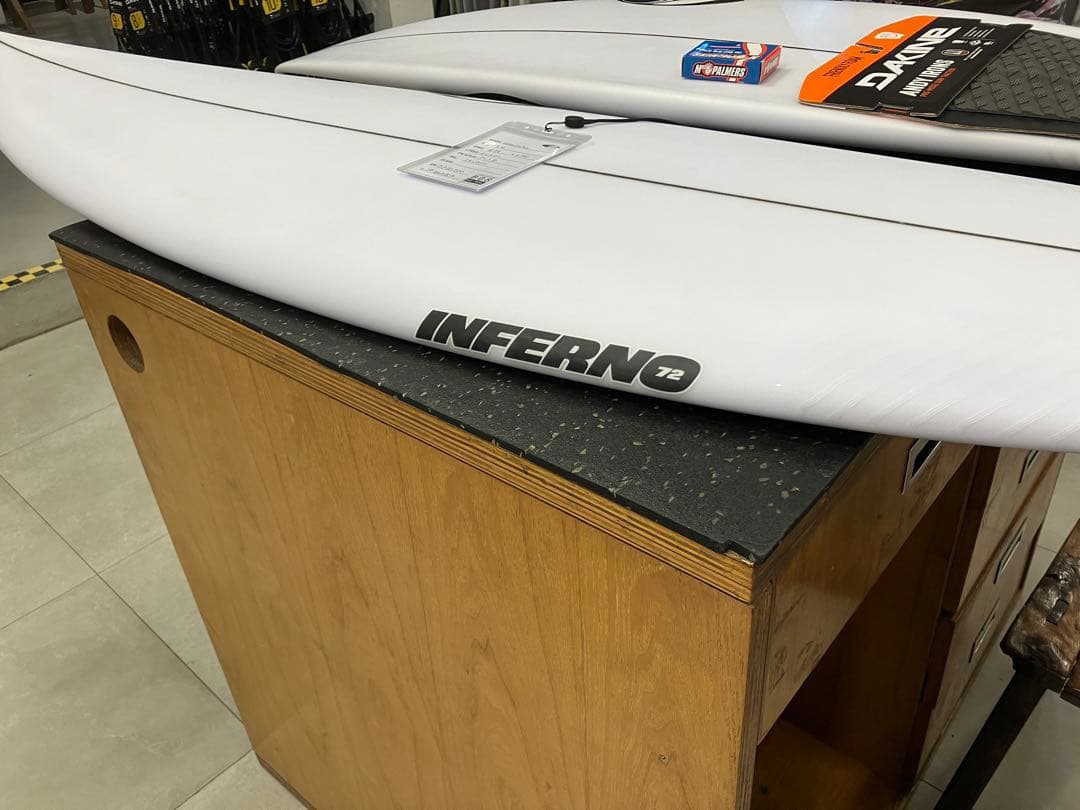 シャープアイサーフボード　新品・未使用　Sharp Eye INFERNO 72