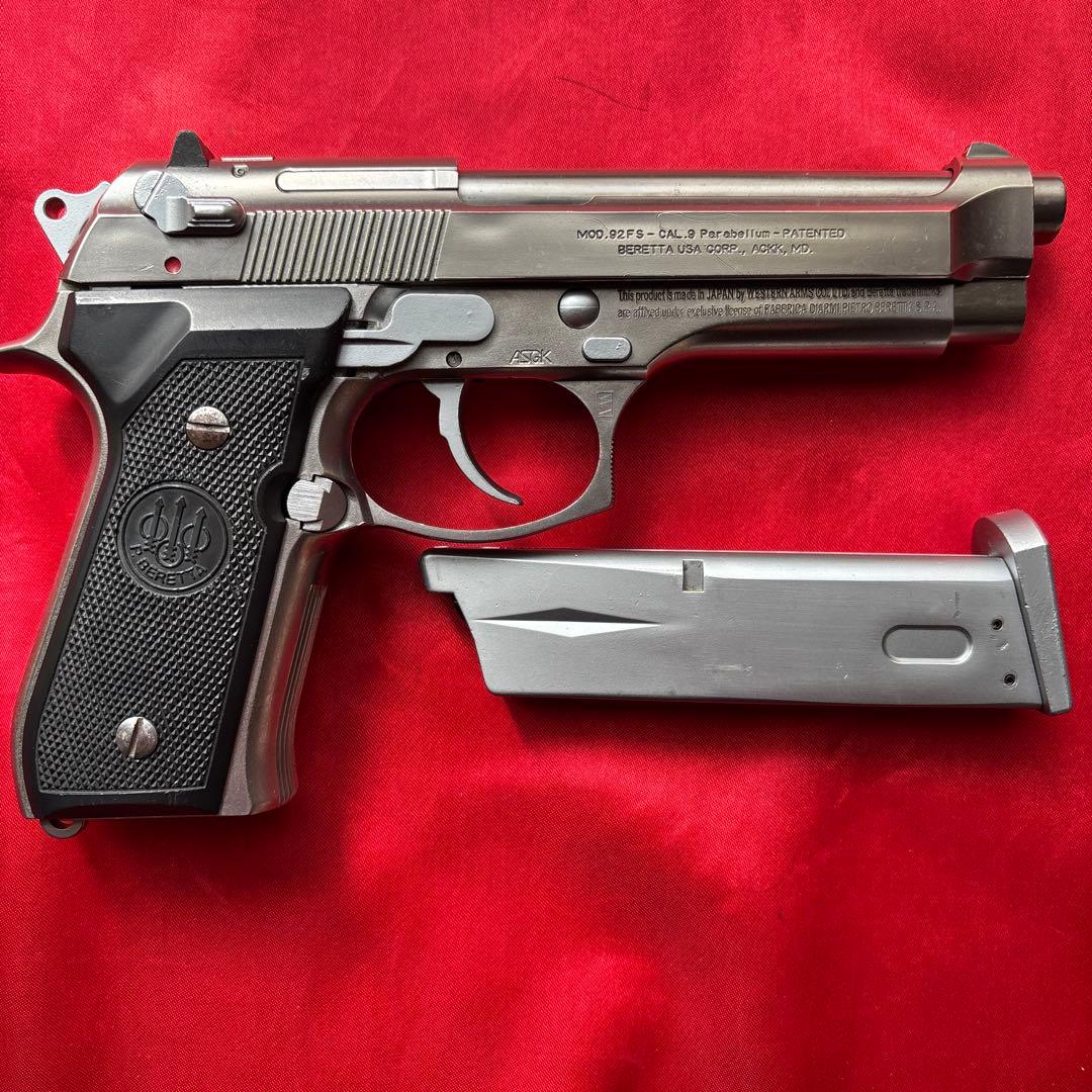 WA ベレッタM92FS INOX シルバーガスブローバックガン