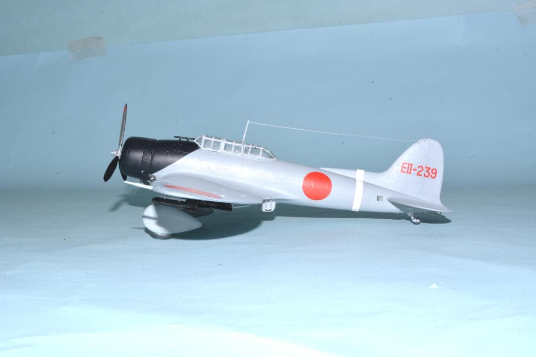 [完成品] 1/48　海軍　九九艦上爆撃機11型　『瑞鶴』搭載　真珠湾攻撃艦爆隊