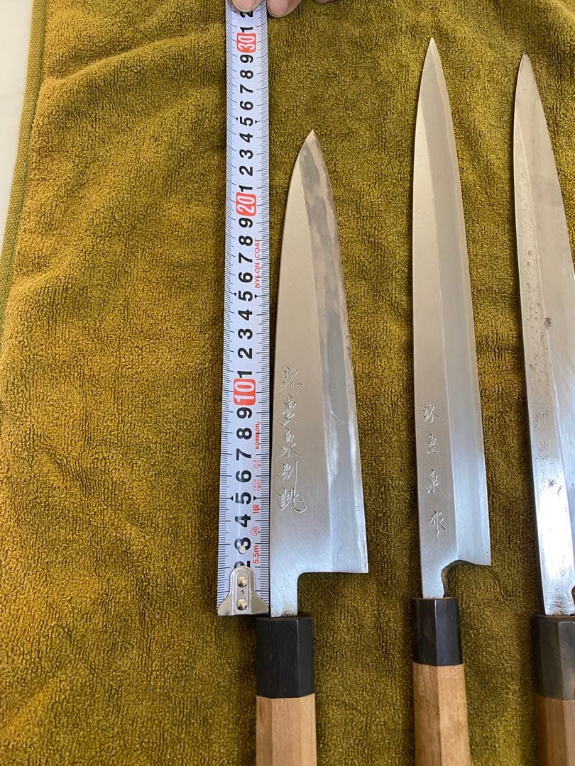 14本の本焼き包丁セット鹿皮のカバン付き