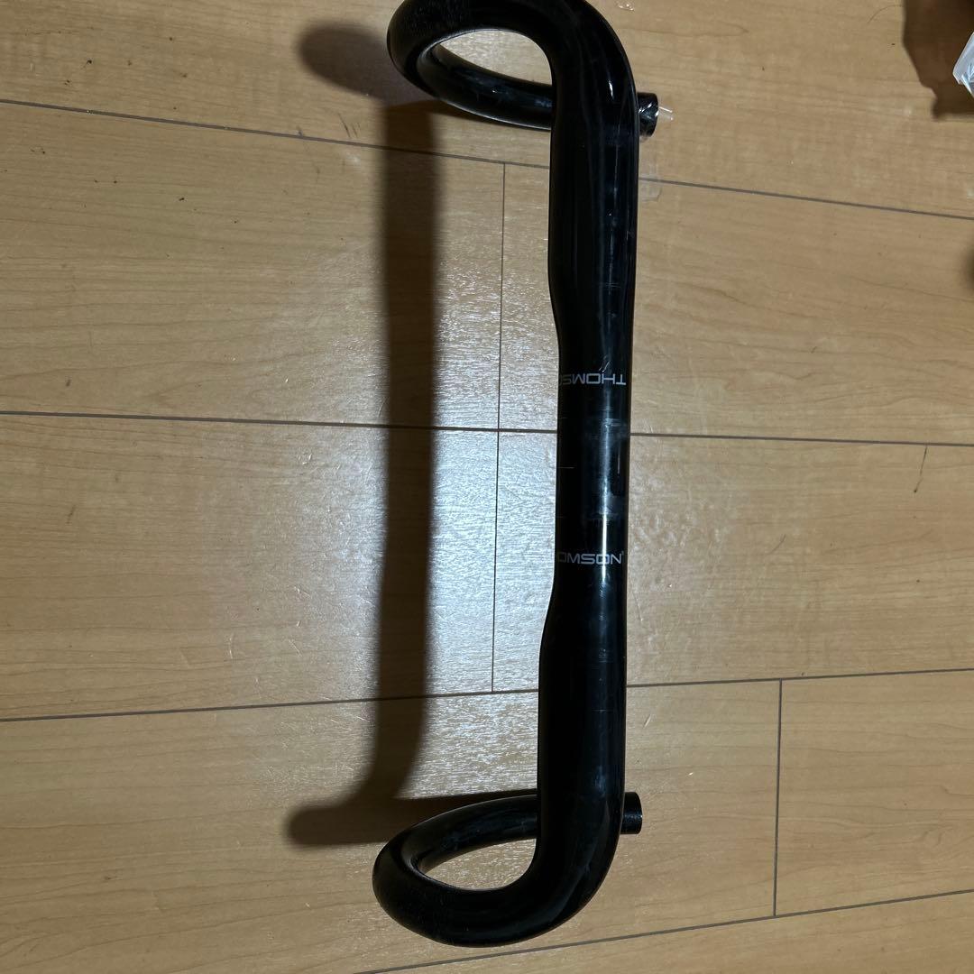 THOMSONドロップハンドルバー 40cm CARBON ROAD BAR