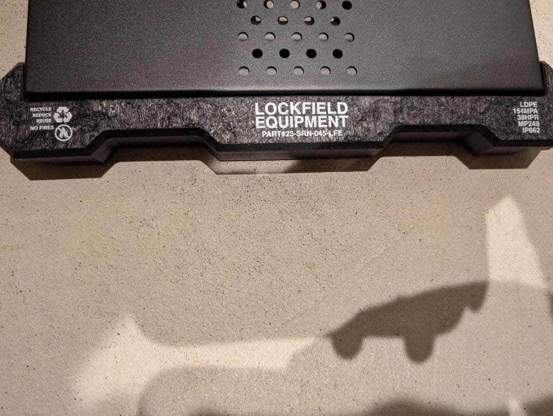 LOCKFIELD EQUIPMENT lfebumper mini＋テーブル
