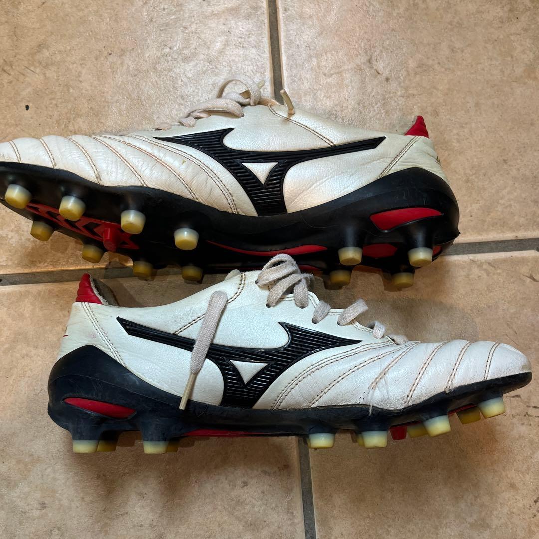 Mizuno Morelia ネオスパイクシューズ ホワイト/ブラック/レッド