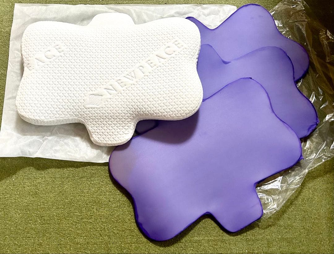 リファ　枕　ニューピースリリースNEWPEACE Pillow Release