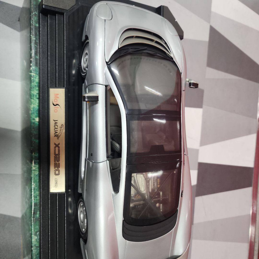 ミニカー Maisto JAGUAR XJ220 1992 1:12