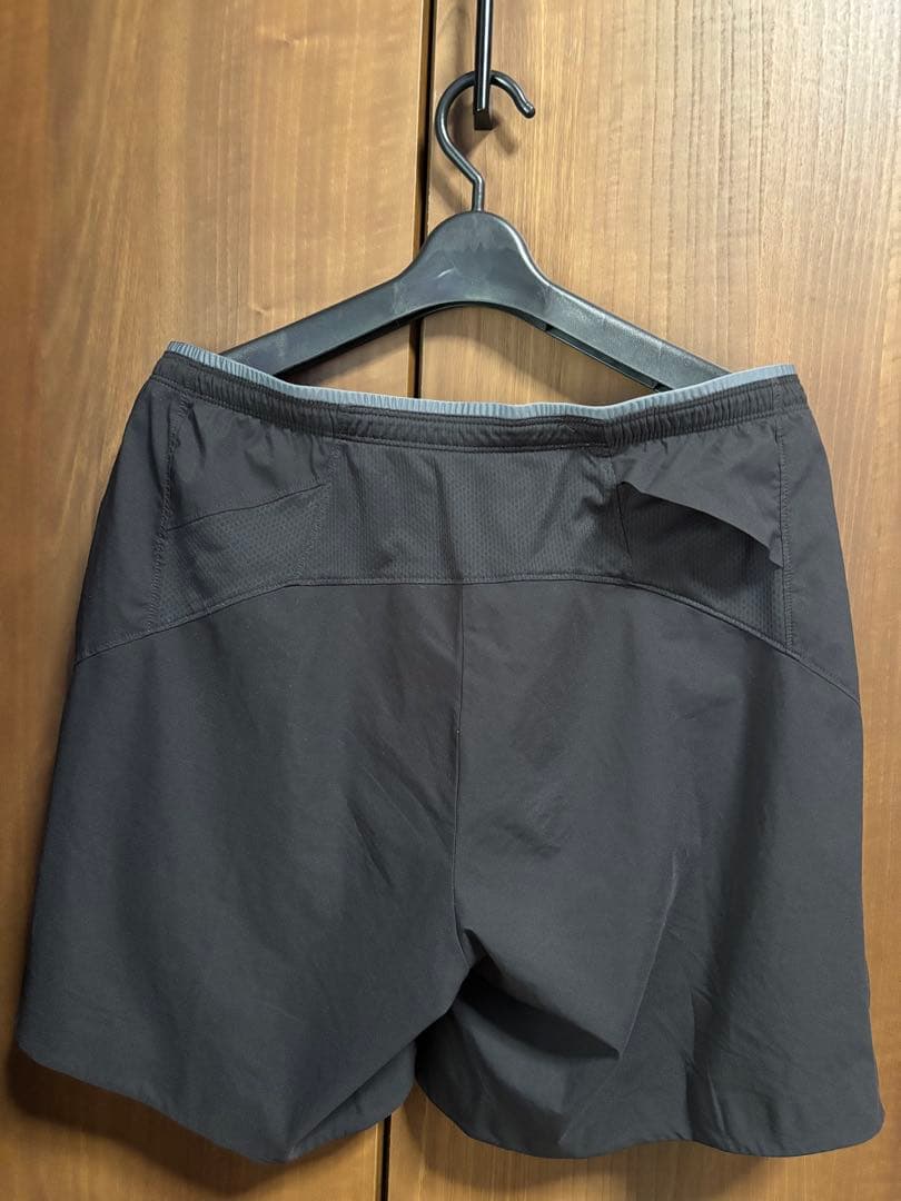 Arc'teryx メンズ ランニングショーツ M 黒 ショートパンツ