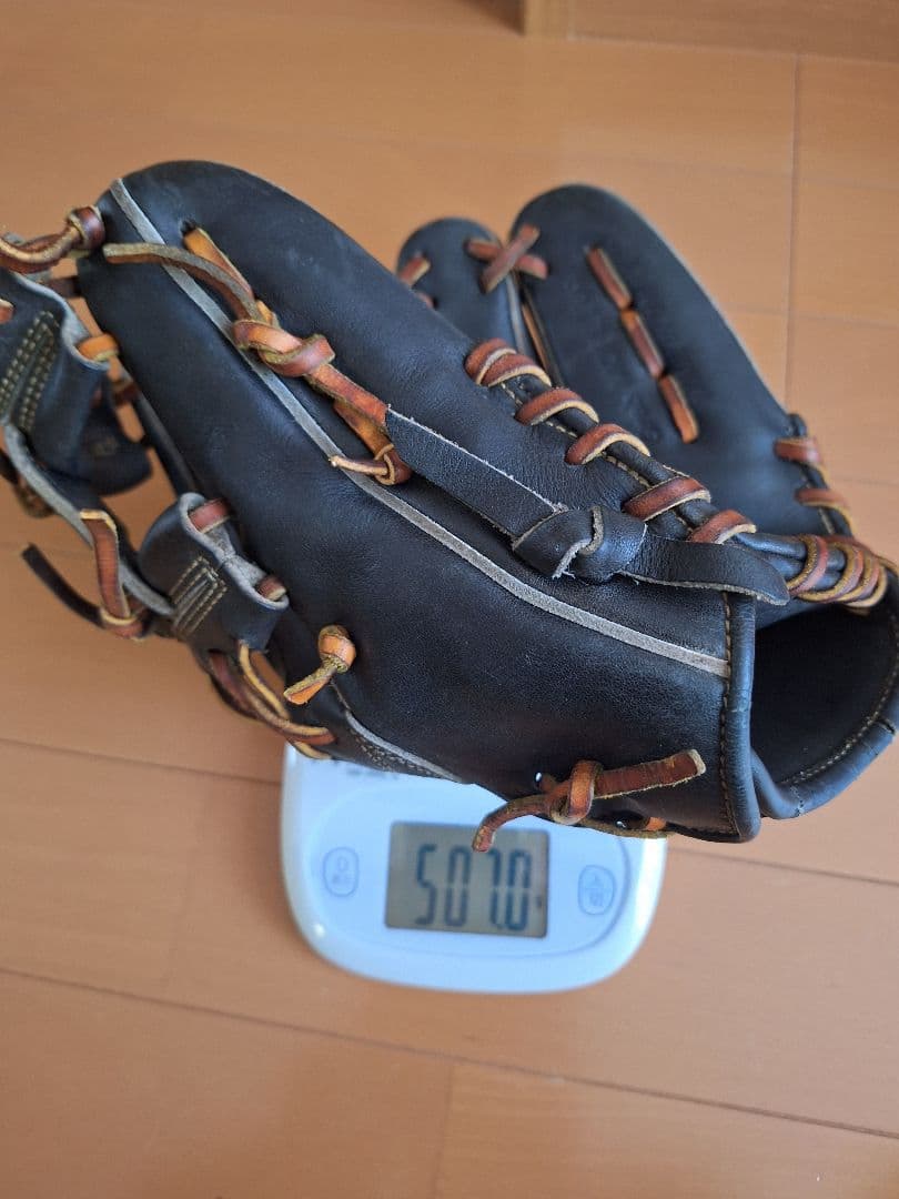 ディークエスト　硬式内野用グローブ