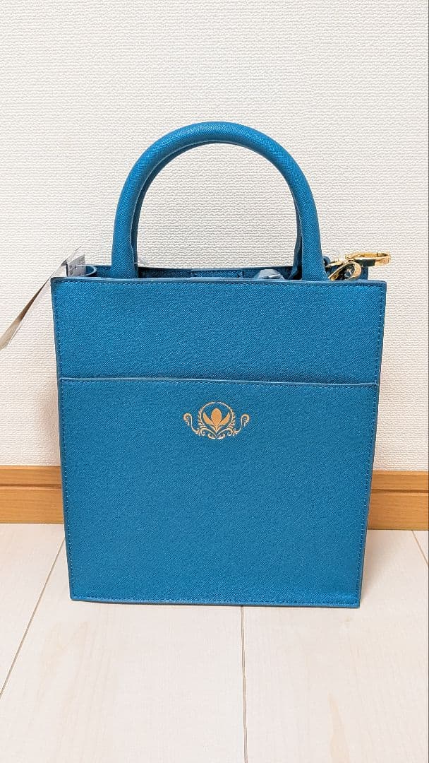 【新品・タグ付き】しまむら　ちはる　コラボ　エルサ　ショルダーバッグ　戴冠式