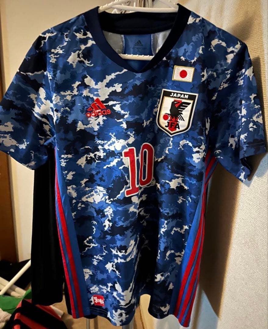 【美品】サッカー 日本代表 20-21レプリカ ユニフォーム 南野拓実 Lサイズ
