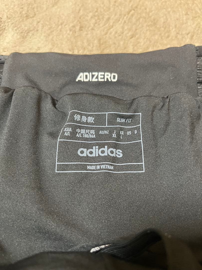 adidas ADIZERO シングレット＆ショートパンツ セット