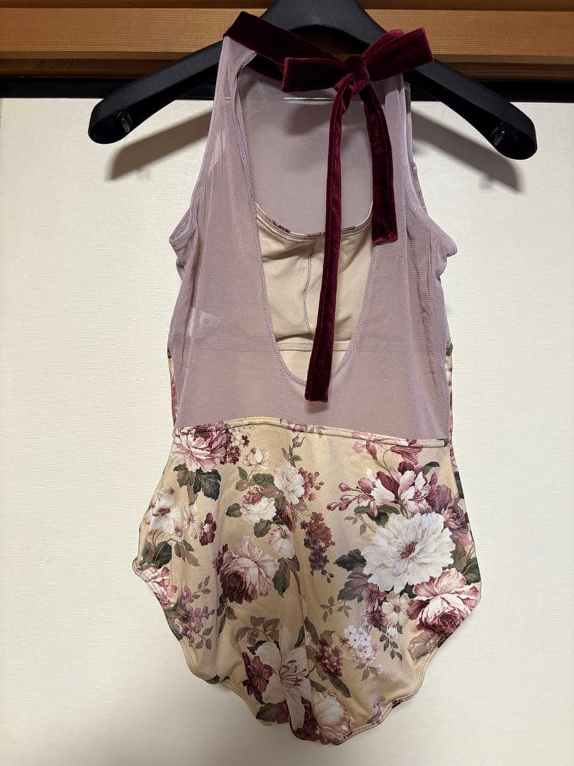 ドゥッシュドゥッスゥ　花柄レオタード クリーム　M