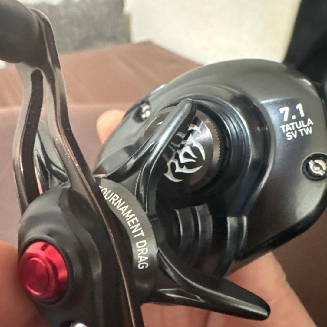 AOMダイワ ベイトリール タトゥーラ TATULA 7.1 SV TW