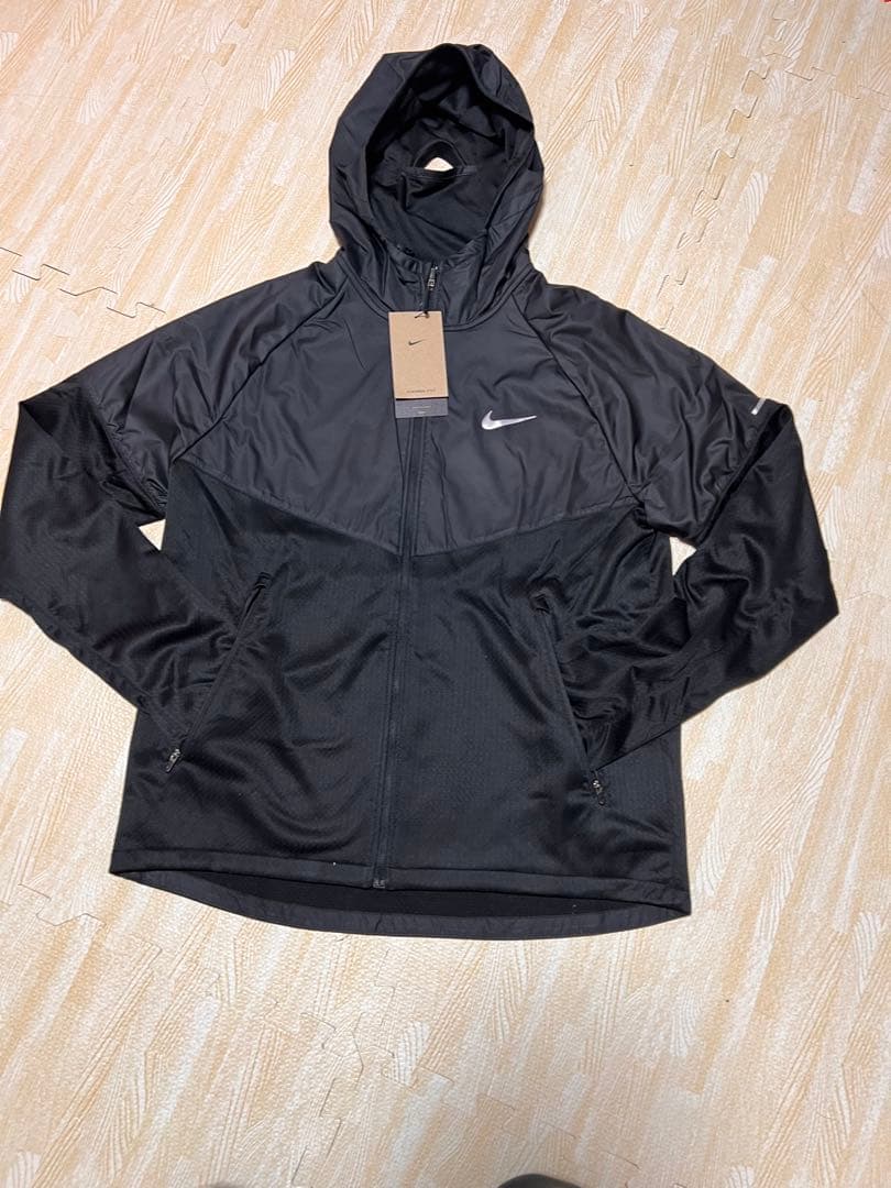 Nike フード付きウィンドブレーカー Sサイズ