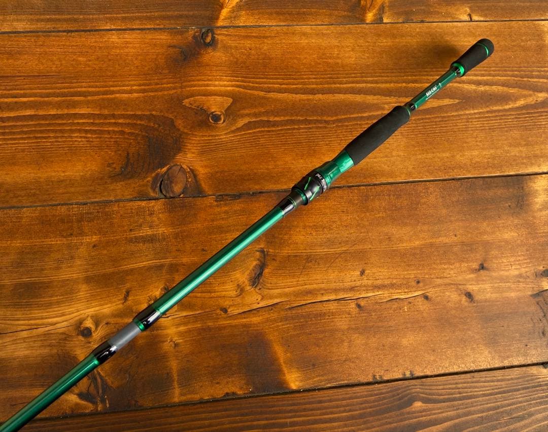 S704M スピニングロッド 7ft 210cm 4Pパックロッド　バス釣り