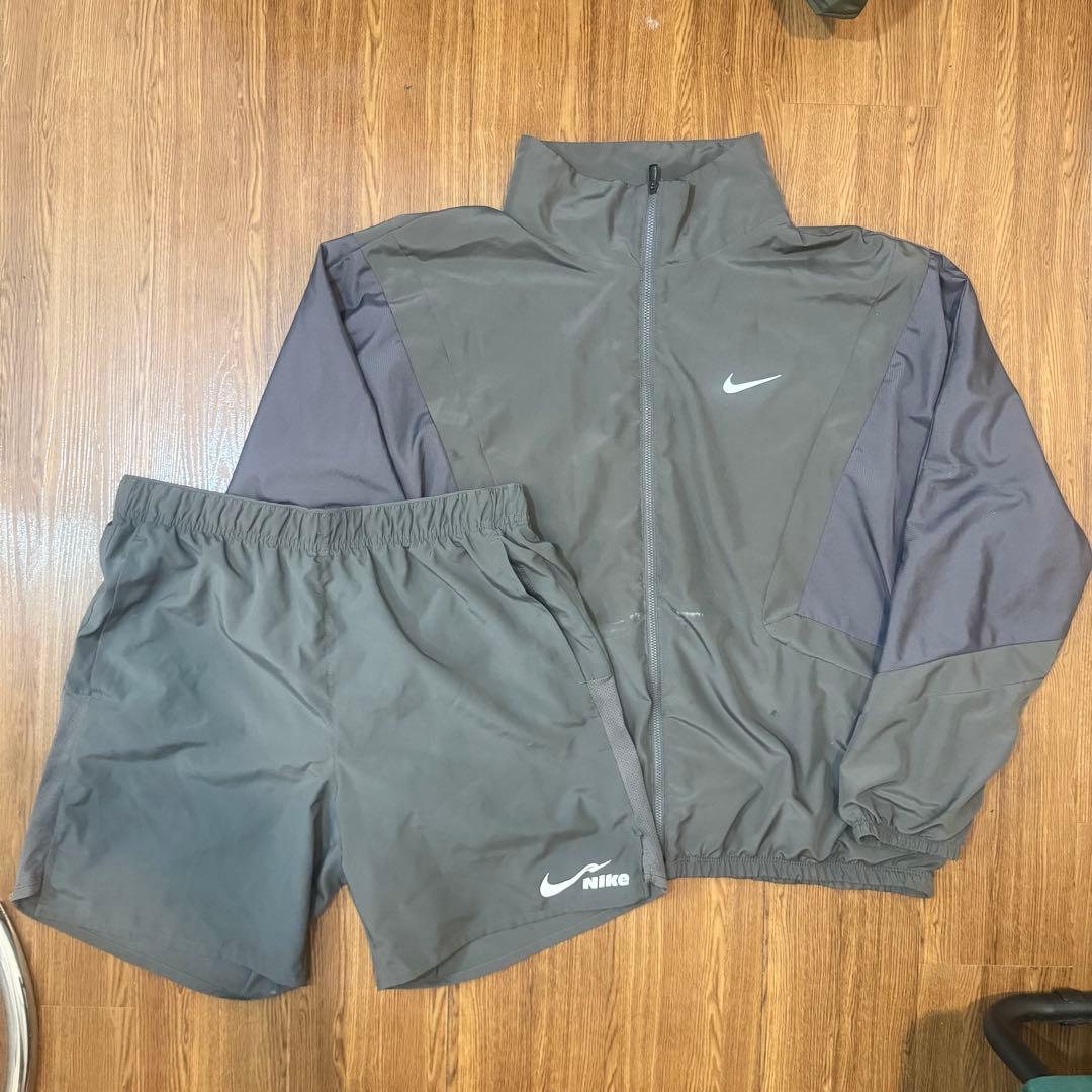Nike ジャージ上下セット グレー