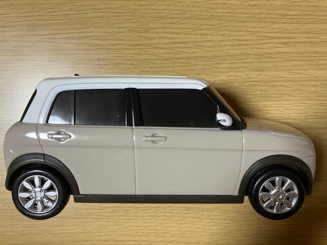 スズキ☆アルトラパン　カラーサンプル　非売品　ミニカー　ベージュ　ツートン