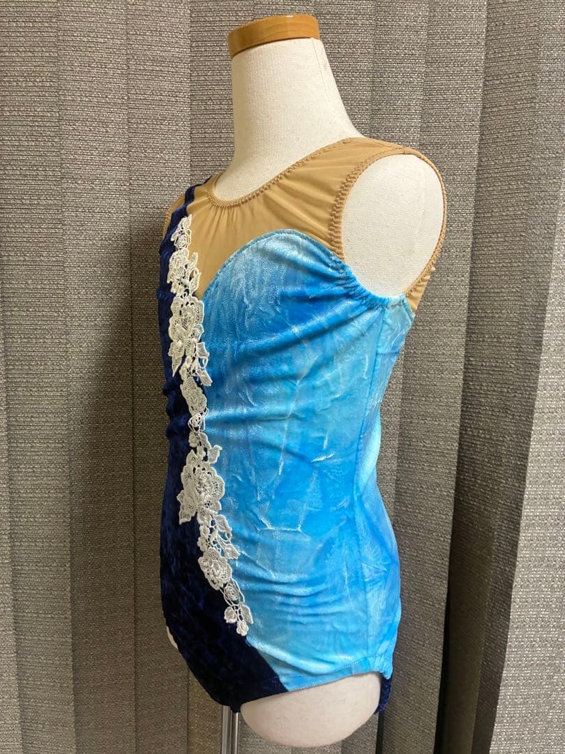 バトントワリング衣装　135cm