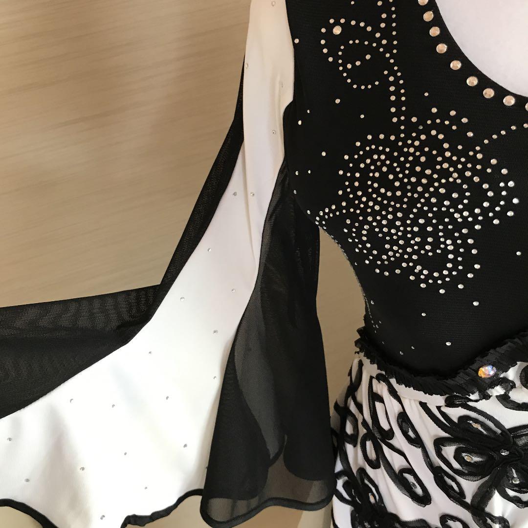 スタンダード　白黒ドレス