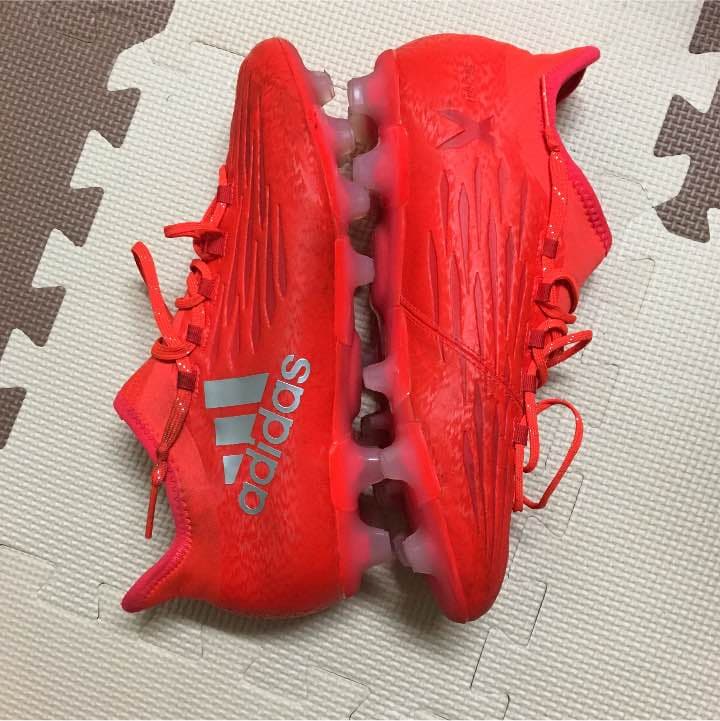adidas、TECHFIT  X
