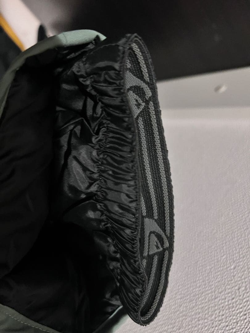 130cm Quiksilver 新品 子ども用 スノーボードウェア 上下セット