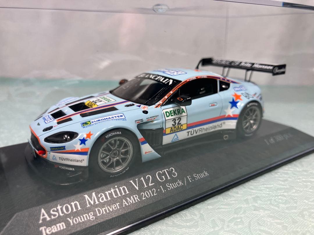 ミニチャンプスAston Martin V12 GT3 2012年300台限定