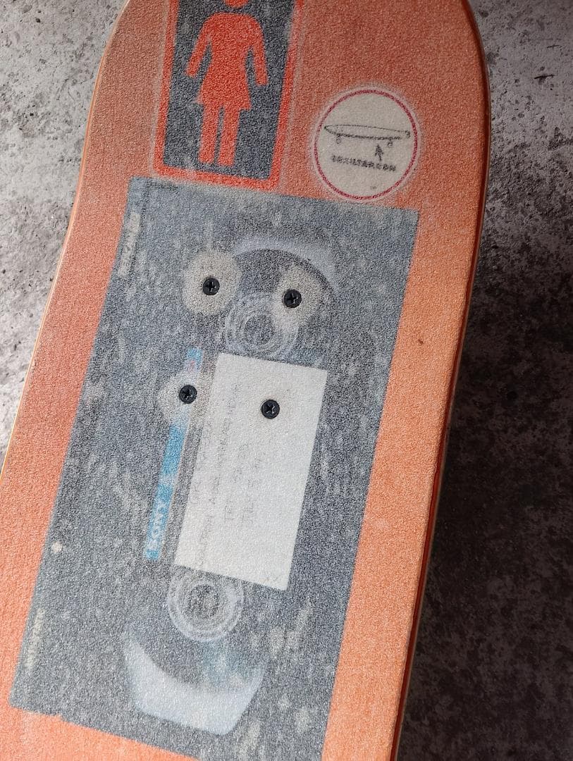 GOLDFISH 8.0インチ スケボー コンプリート VENTUREトラック