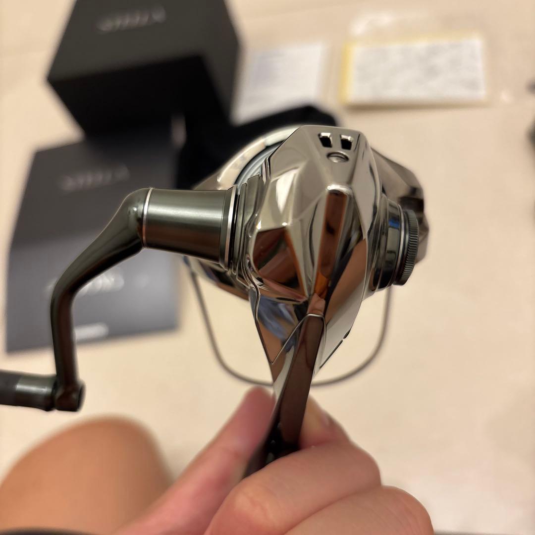 SHIMANO 22STELLA 4000XG スピニングリール　週末限定値下げ