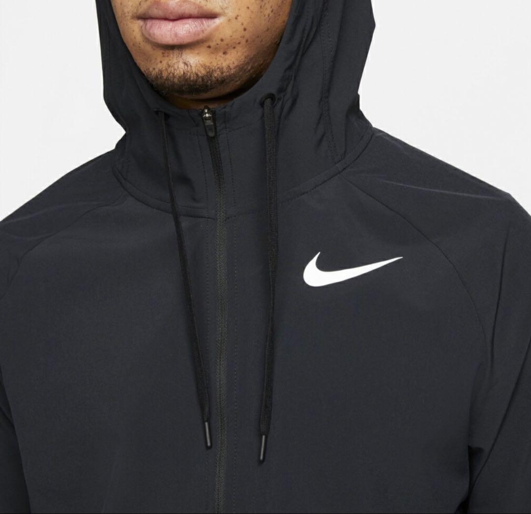 Nike ブラック フルジップ ウィンドブレーカー