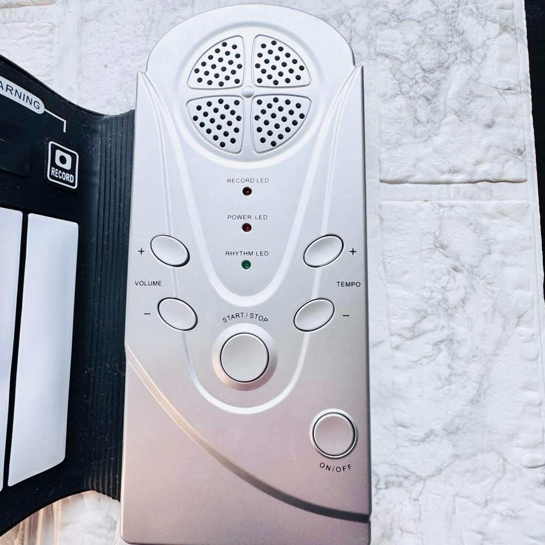 【訳あり・美品】折りたたみ式 電子キーボード 61鍵盤 シルバー 持ち運び可能