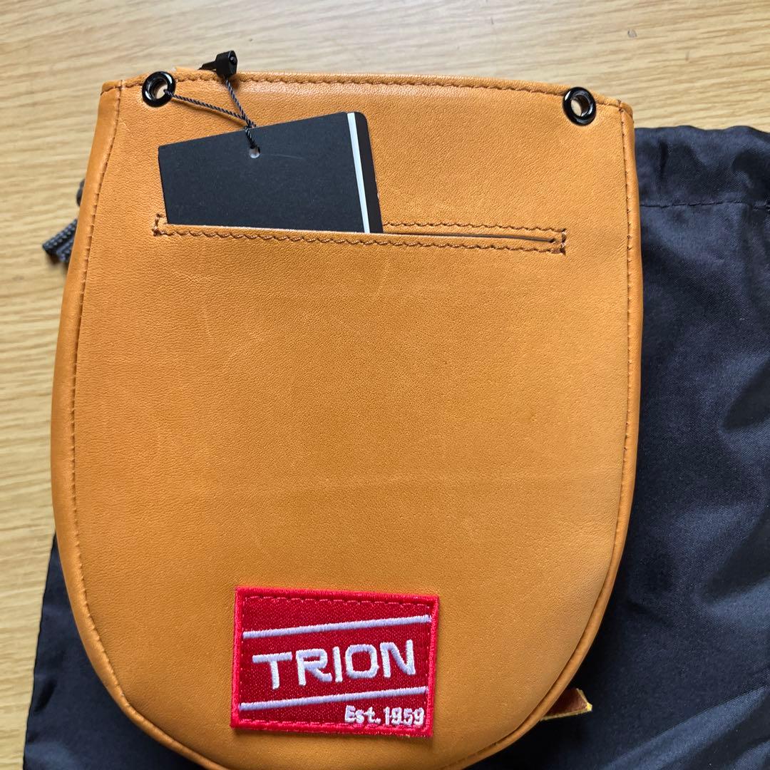 TRION レザーグローブ ショルダーバッグ