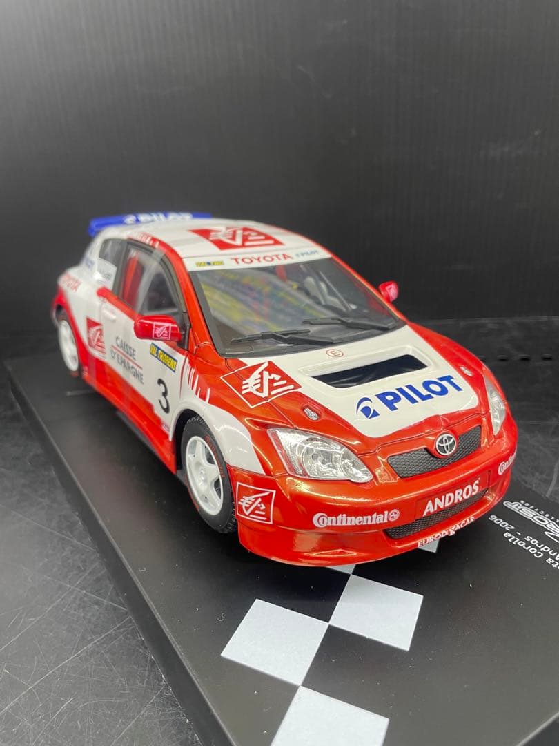 ソリド 1/18 トヨタ カローラ SOLIDO ミニカー　pilot