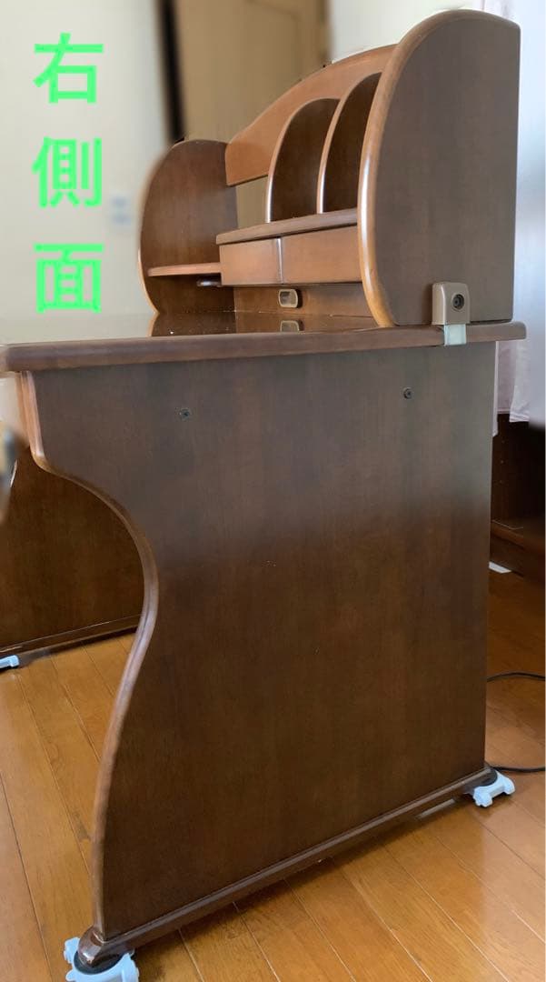 学習机（分解状態でお届け）