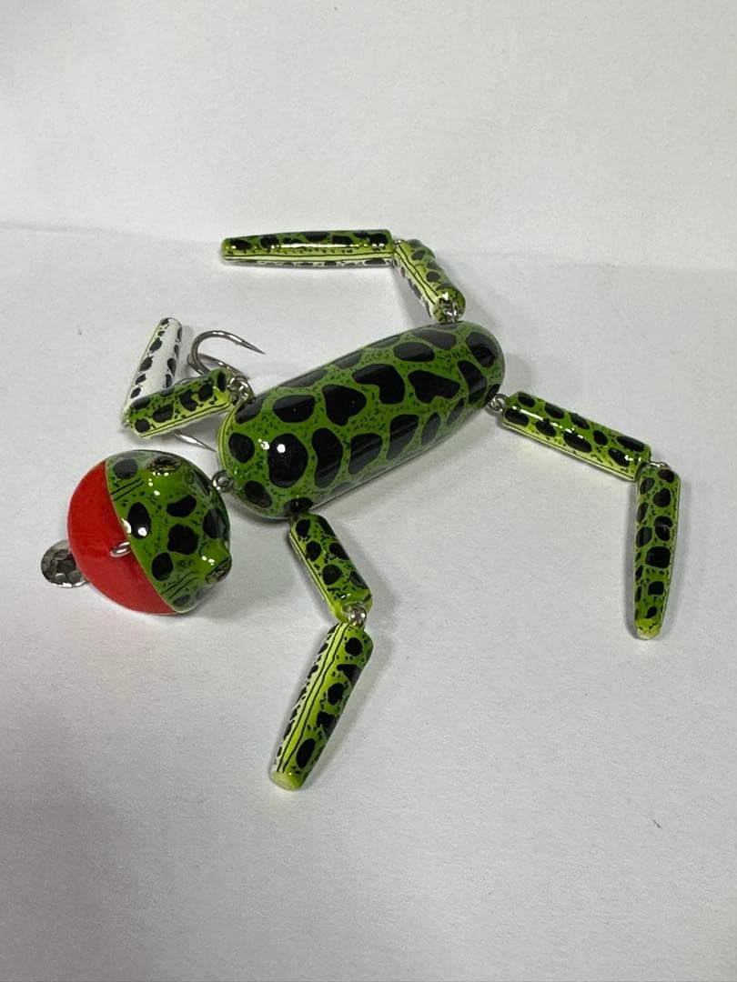 カエル型トップウォータールアー