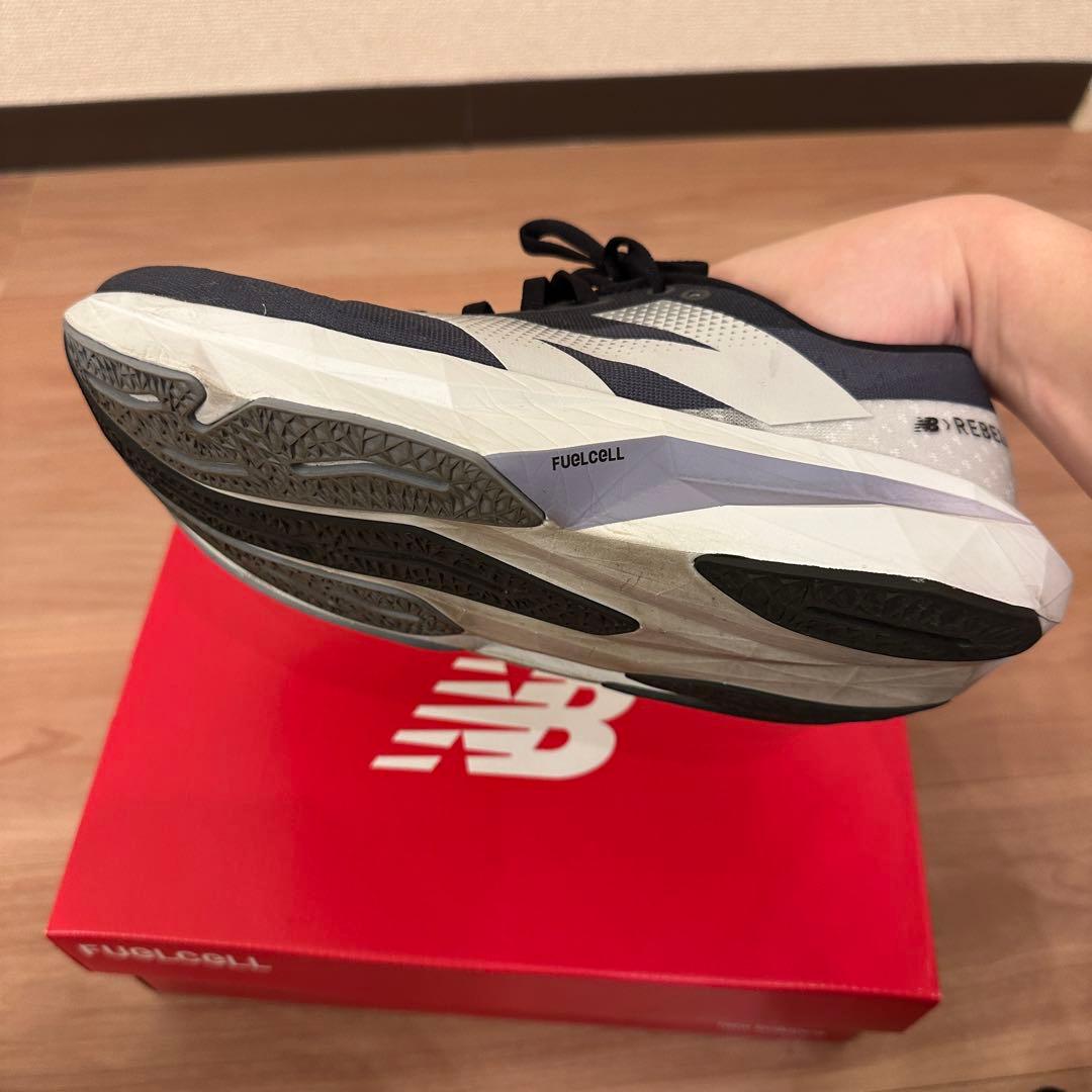 New Balance FuelCell V4 27.0cm ネイビー