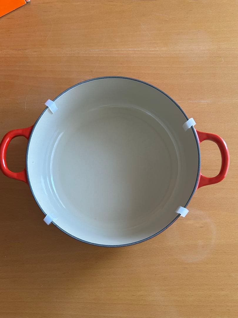 ルクルーゼ LE CREUSET ココットロンド22cm シャロー浅型チェリー