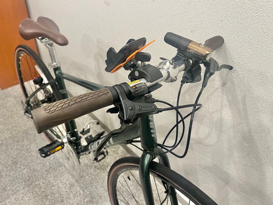 CHII GIANT ESCAPE R DISC LTD クロスバイク