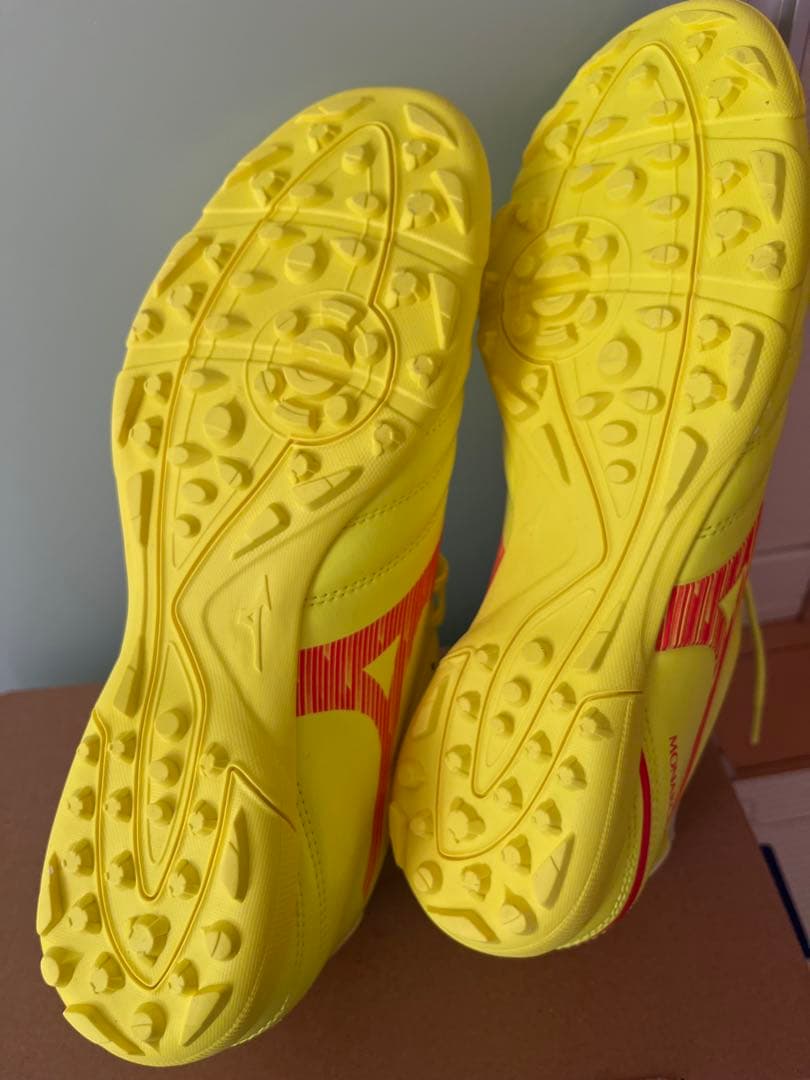 Mizuno モナルシーダNeo フットサルシューズ イエロー