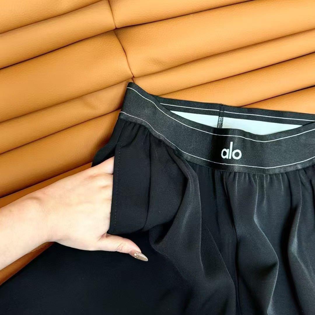 Alo Yoga パンツ ボトム トラウザー　アローヨガ　サイズ S