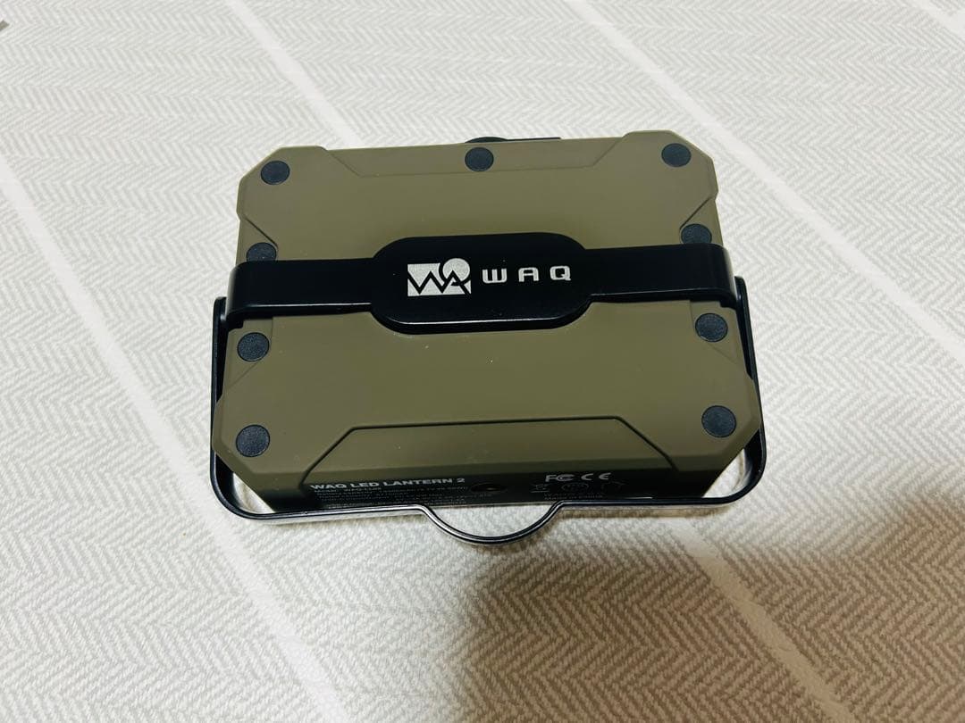 WAQ LEDランタン オリーブグリーン 収納ケース付き